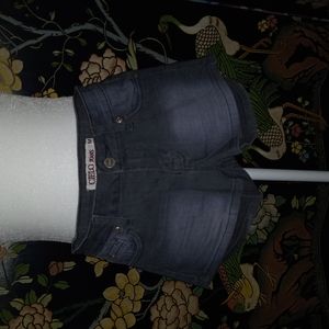 Cielo Jean's Women's Grey Jean Shorts Size M